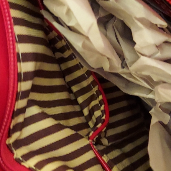 Patent leather large crossbody - Picture 3 of 6